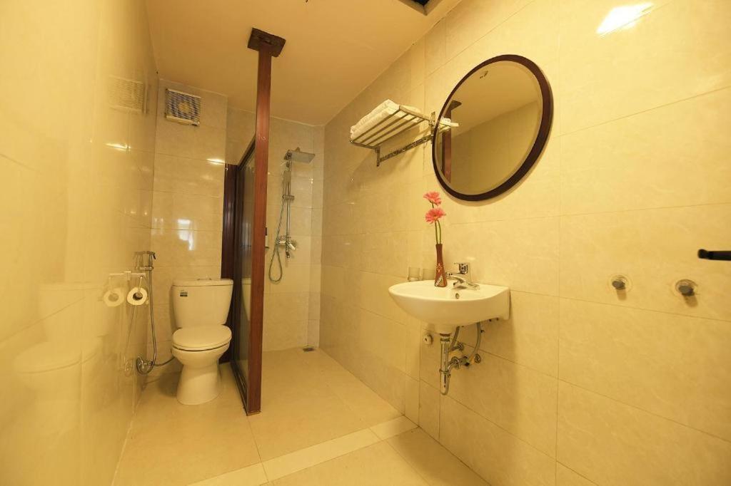 Old Quarter Family Hotel Hanoi Esterno foto