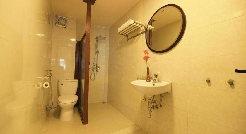 Old Quarter Family Hotel Hanoi Esterno foto